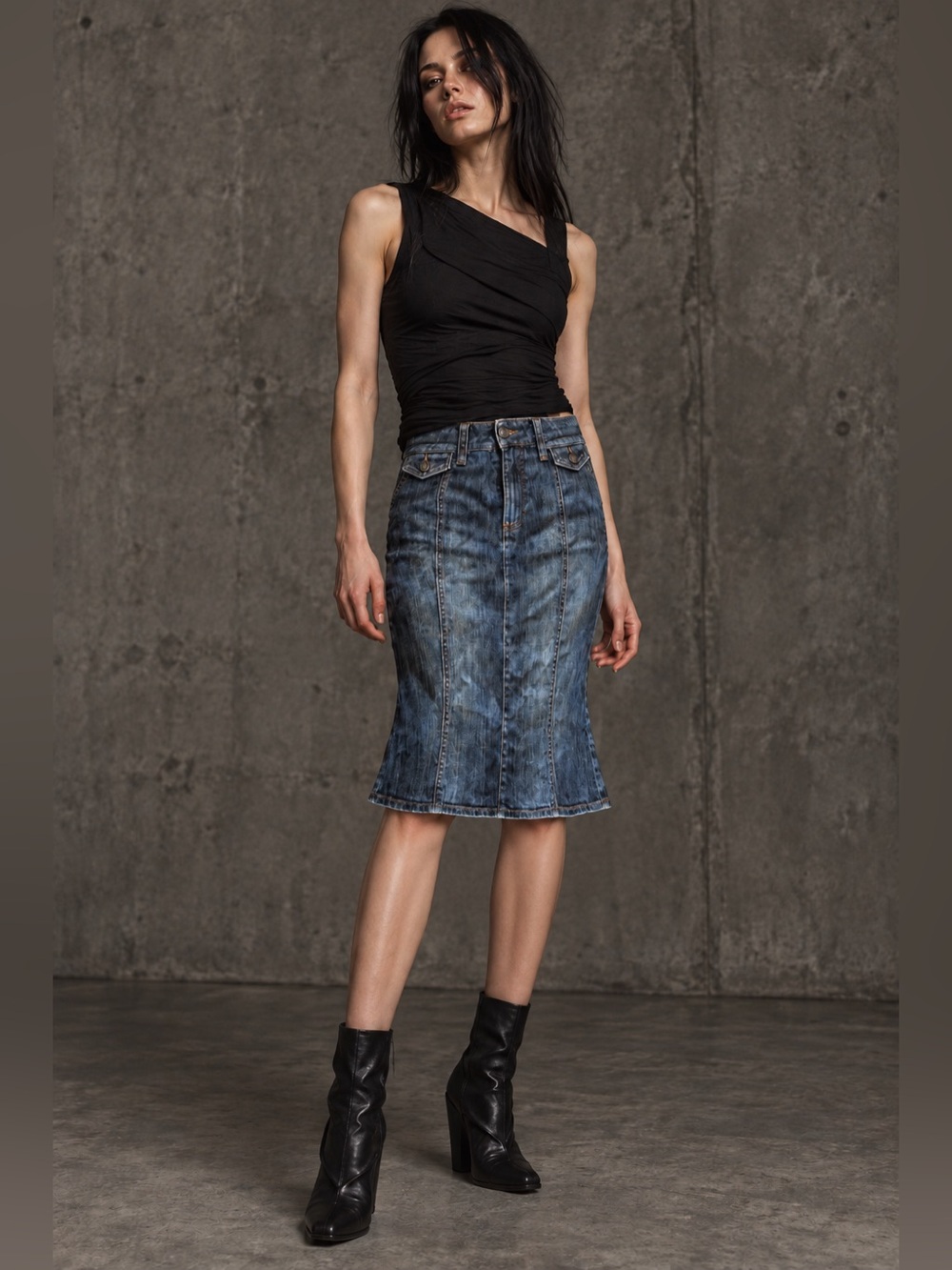 Tommy Hilfiger Denim Mermaid Trumpet Midi Skirt Dark Wash Size 2